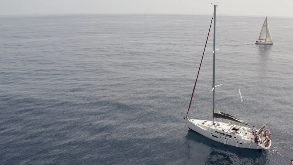 tour in barca a vela a barcellona